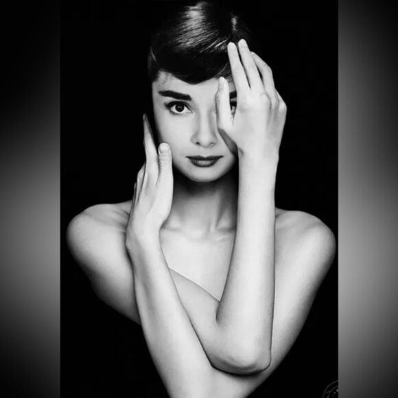 🔥 HTF RARE | Set 3 Audrey Hepburn B&W Print Collection| living room wall art - Picture 1 of 8